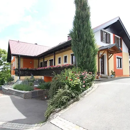 Gasthuis Gastehaus Dobida