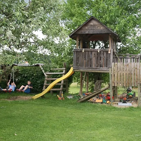 Gasthuis Gastehaus Dobida 3*